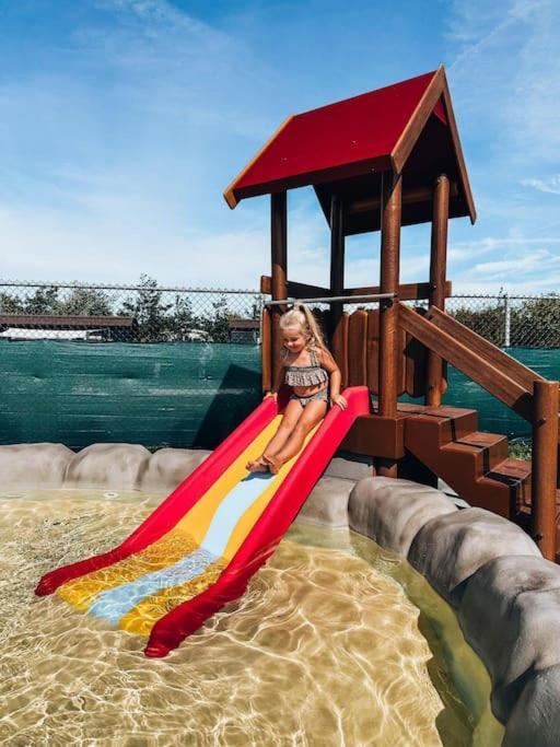 Chalet + Tiny House Nabij Strand ペッテン エクステリア 写真